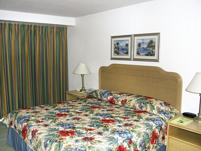 Castaways Resort And Suites Фрипорт-Сити Экстерьер фото