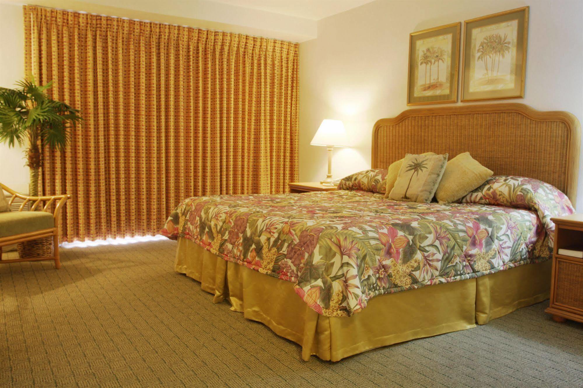 Castaways Resort And Suites Фрипорт-Сити Экстерьер фото